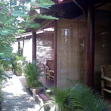 Alexyane Paradise Bungalow Τζίλι Τραγουανγκάν Εξωτερικό φωτογραφία